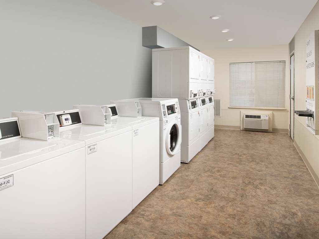 Extended Stay America Select Suites - Wichita - South Стая снимка