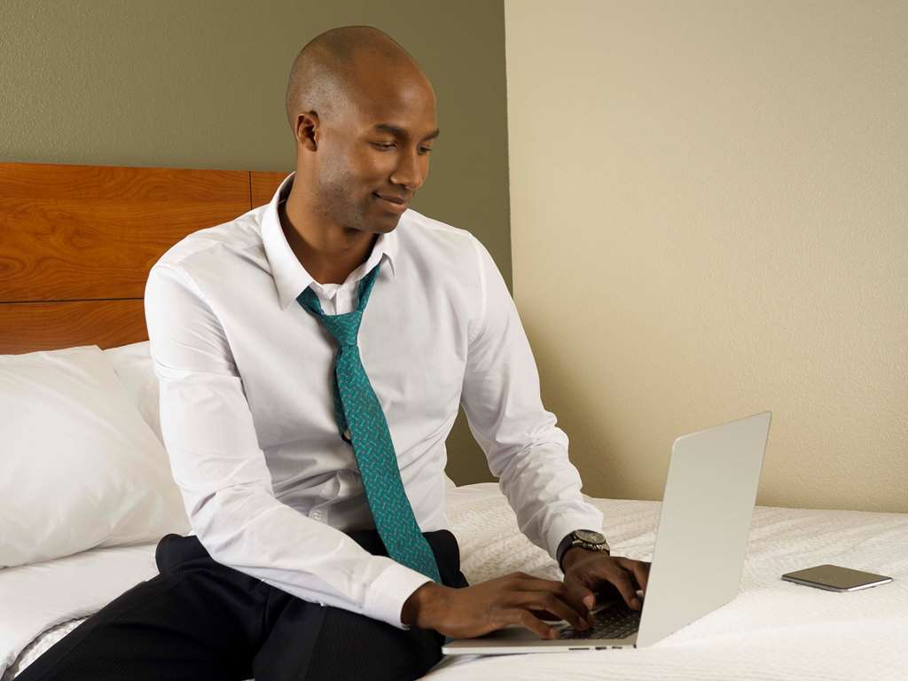 Extended Stay America Select Suites - Wichita - South Стая снимка
